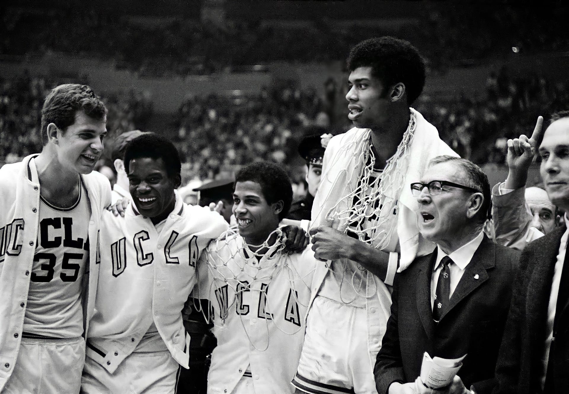 John Wooden coaching UCLA to the 1968 NCAA national championship